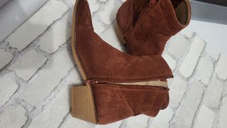 Botines cowboy tejanos color teja