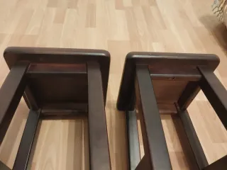 2 banquetas de madera