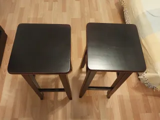 2 banquetas de madera