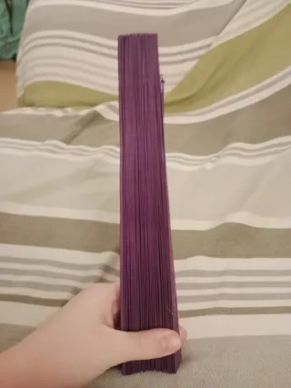 Abanico morado de calidad