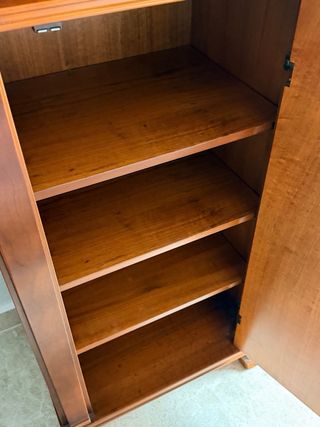 Chifonier o mueble auxiliar de madera