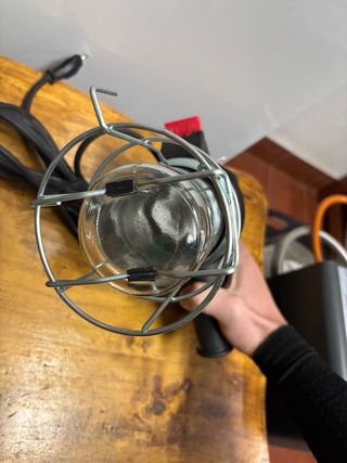 Linterna de inspección con pinza