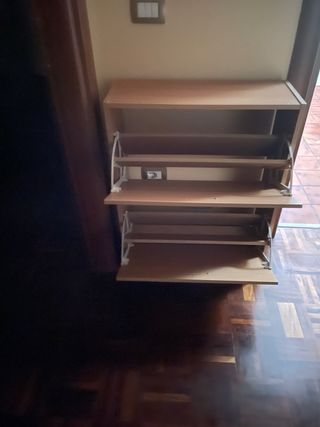 Scarpiera beige/marrone in legno