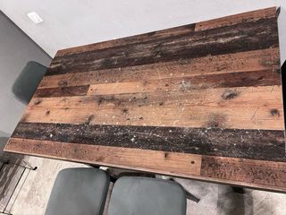 Mesa de comedor con 4 sillas