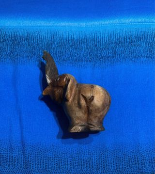 Elefante portafortuna in legno