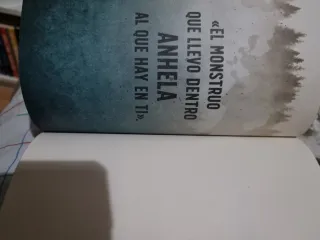 Déjame atrás 1°edición Con cantos pintados