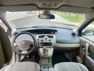 Renault Scenic 2004 itv asta 2027 pegatina B