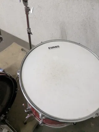 Batería Yamaha Roja