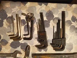 Taladro percutor BTI profesional con accesorios