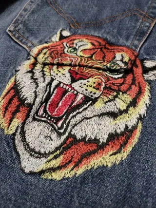 Jeans Energie Y2K con Tigre Ricamato