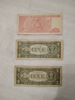 Lote de Billetes Antiguos: Dólares, Escudos, Pesos