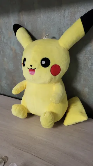 Peluche grande Pikachu Pokémon