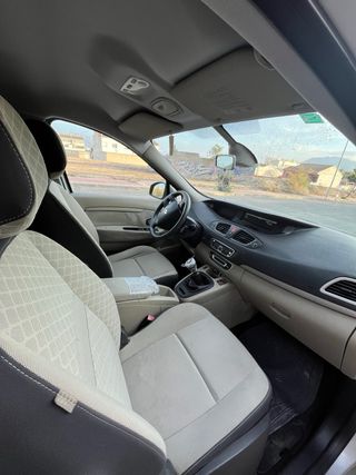 Renault Scenic 2010
