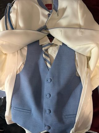 Traje comunión blanco y azul T8 nuevo