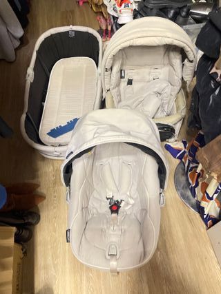 Moisés para bebé color gris 4 / peizas  1/ caro