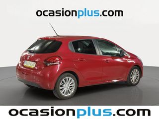 Peugeot 208 Style BlueHDi 	55 kW (75 CV)