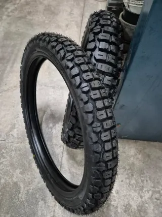 Juego Neumáticos Helios