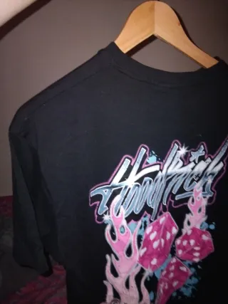 Camiseta ancha negra con logo y de marca hoodrich.