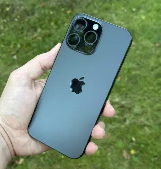 iPhone 16 Pro Max Réplica Negro