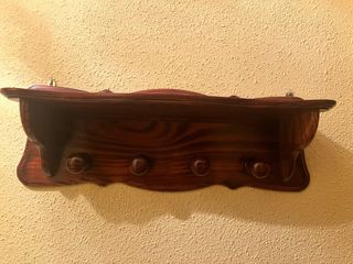 Perchero de madera con 4 ganchos