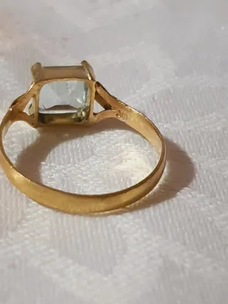Anillo Oro 18k con Piedra Azul