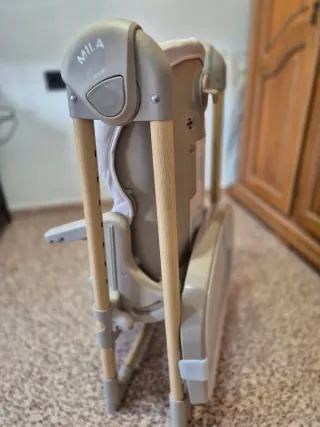 Trona infantil evolutiva beige marca janet