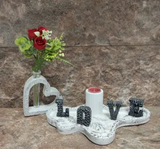 Conjunto Decorativo LOVE Corazón y Bandeja