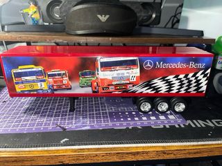 Lote 2 camiones a escala