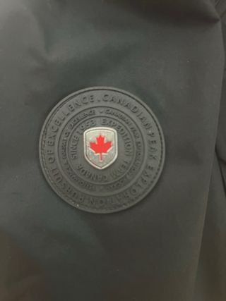 Giacca invernale con bandiera canadese