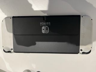 Nintendo Switch OLED Blanca y Negra