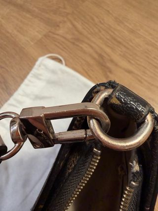 Bolso Guess con Monedero