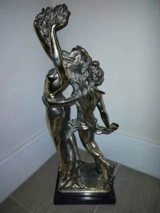 Escultura figuras humanas