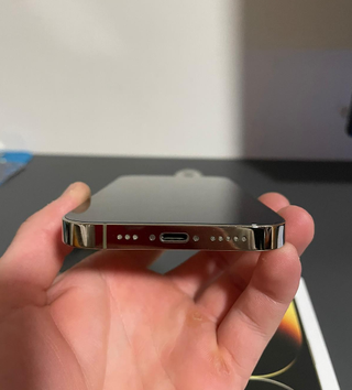 iPhone 14 Pro Dorado