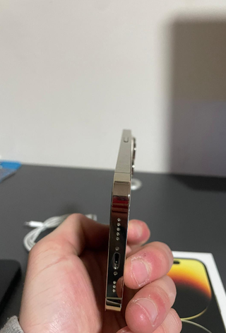 iPhone 14 Pro Dorado