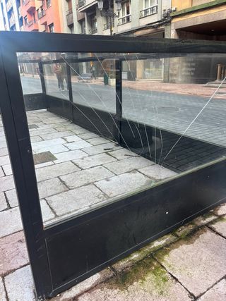 Paravientos terraza cristal y metal