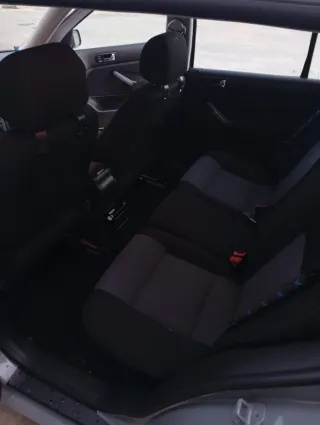 Volkswagen Golf 2004