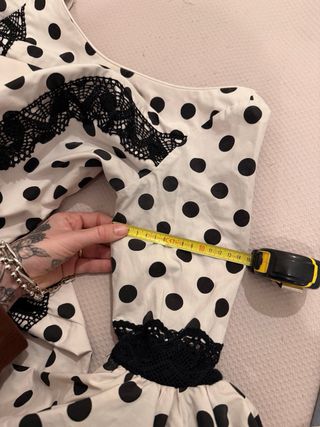 Traje Gitana Lunares Negros Encaje