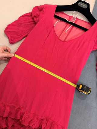 Traje de gitana fucsia con volantes