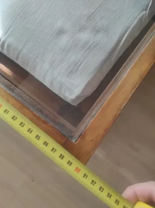 Mesa baja de salón cristal y madera con 4 asientos