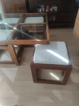 Mesa baja de salón cristal y madera con 4 asientos