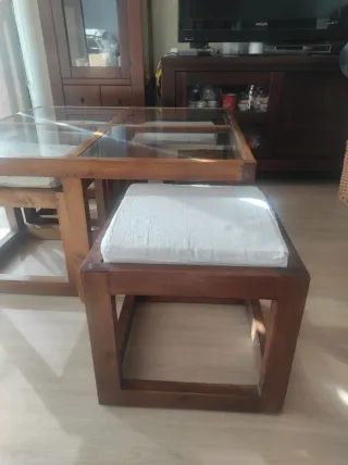 Mesa baja de salón cristal y madera con 4 asientos