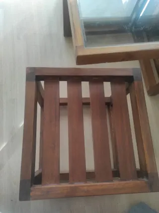 Mesa baja de salón cristal y madera con 4 asientos