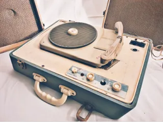 Tocadiscos Vintage Korting Stereo-Duo (Plato Dual)