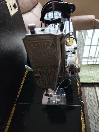 Máquina de coser Singer antigua portátil