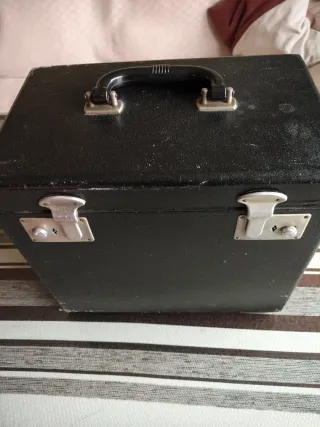 Máquina de coser Singer antigua portátil