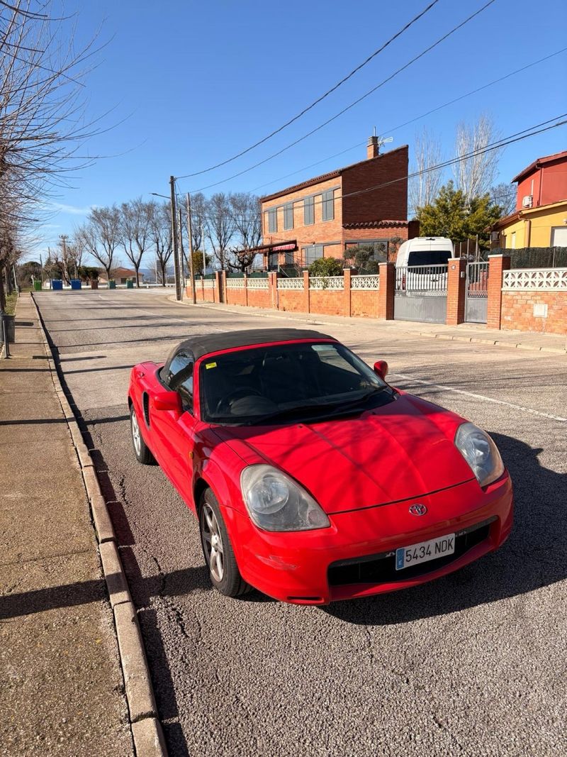 Toyota MR2 2002 - foto 1