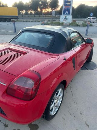 Toyota MR2 2002