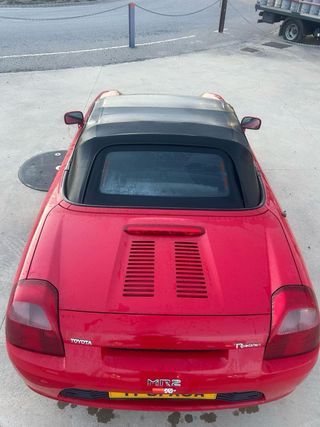 Toyota MR2 2002