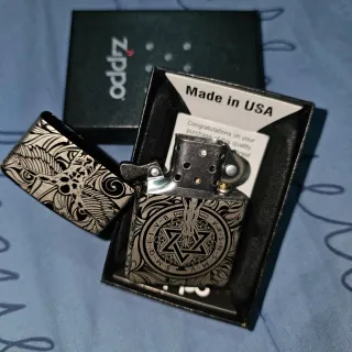 Accendino Zippo con incisione