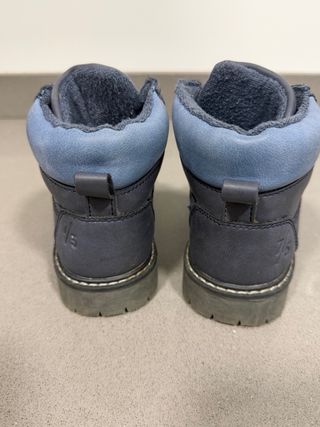Botas niño azul marino velcro